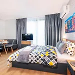 Guest 2 Пловдив