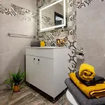 Guest 2 Апартамент *