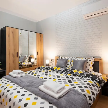 Guest 2 Apartment